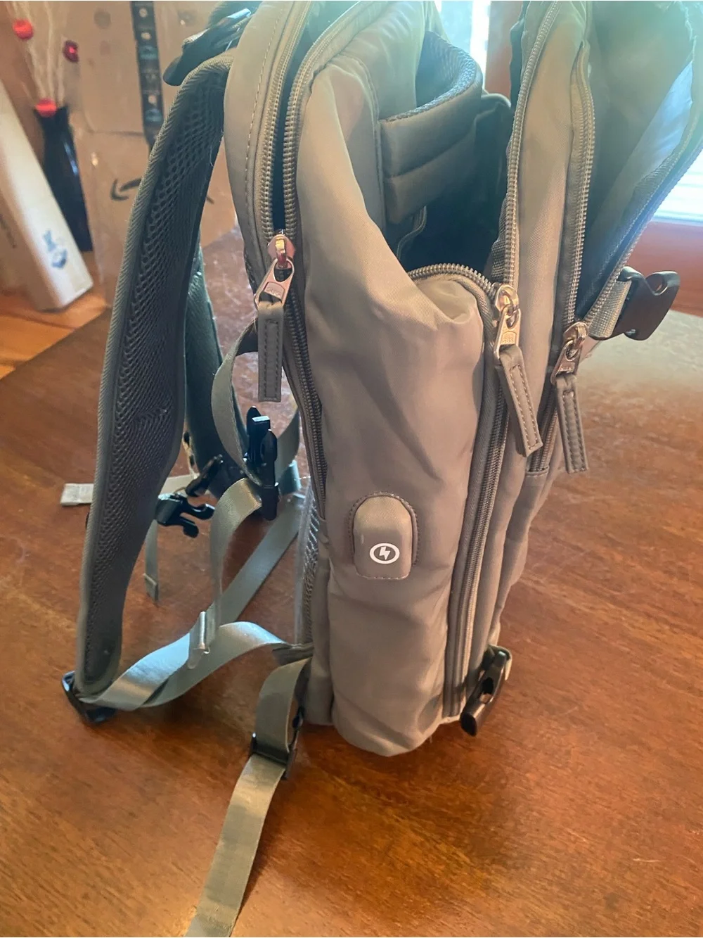 Light Green Large Multi-Compartment Travel School Camping Laptop Backpack EUC